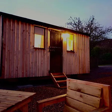 Per Ardua Shepherds Hut Fort William Exterior foto
