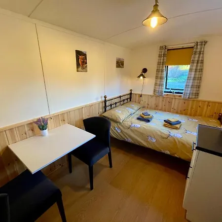 Per Ardua Shepherds Hut Fort William Exterior foto