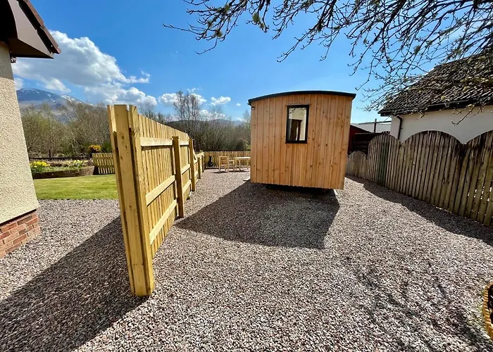 Per Ardua Shepherds Hut